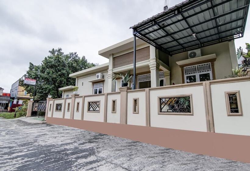 هتل Kost Syari'ah Panam By Oyo