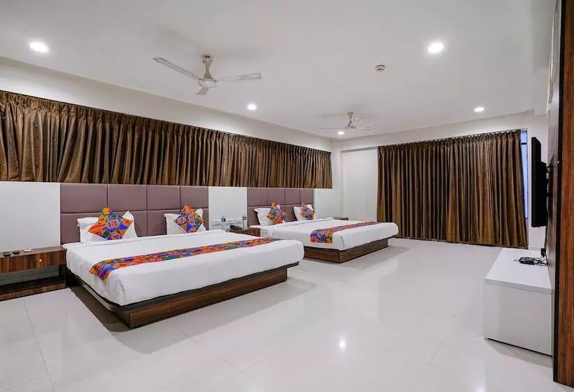 Fabhotel La Victoria