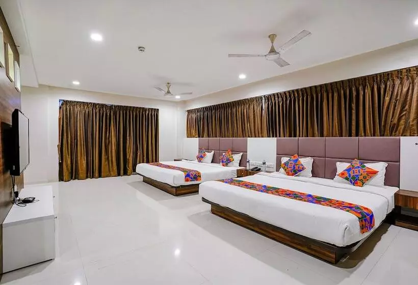 Fabhotel La Victoria