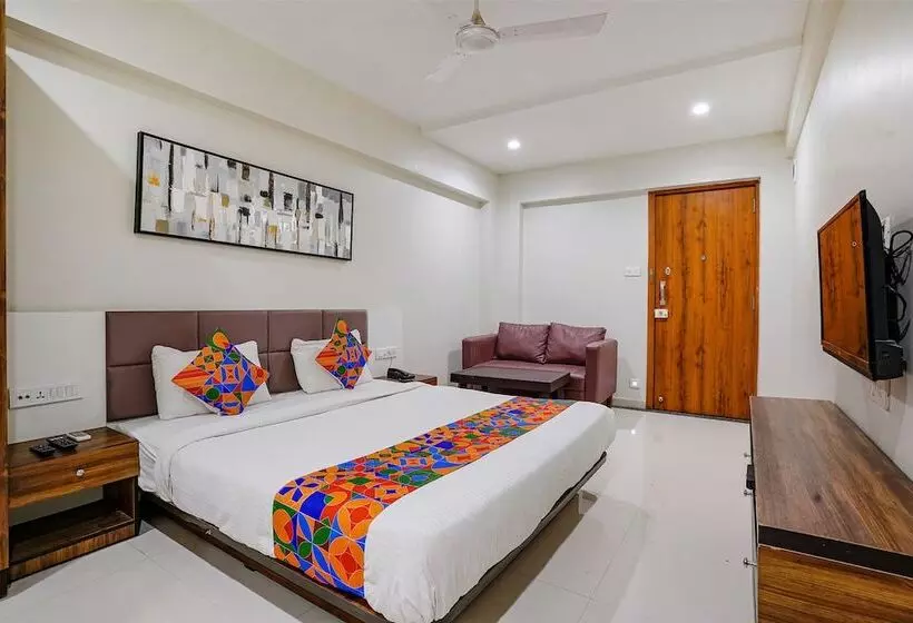 Fabhotel La Victoria