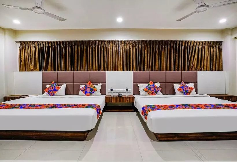 Fabhotel La Victoria