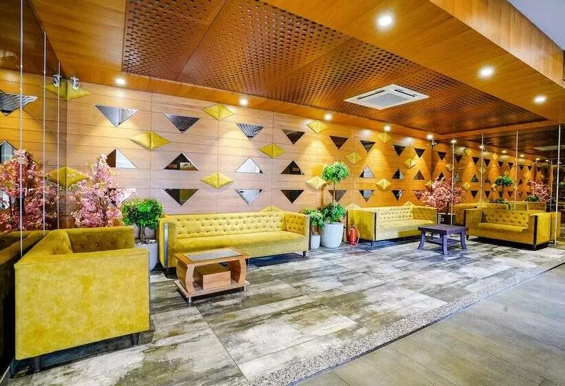 Fabhotel La Victoria