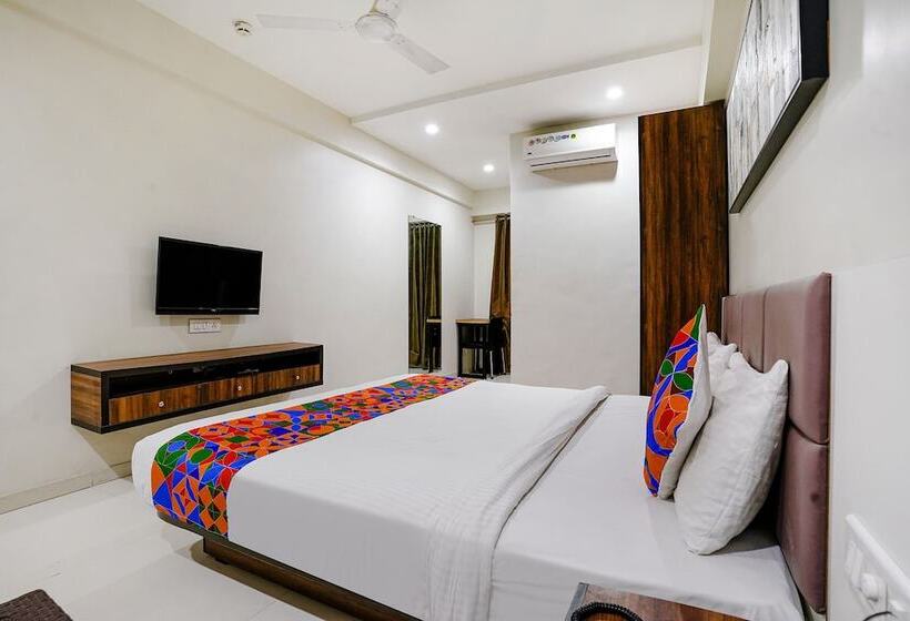 Fabhotel La Victoria