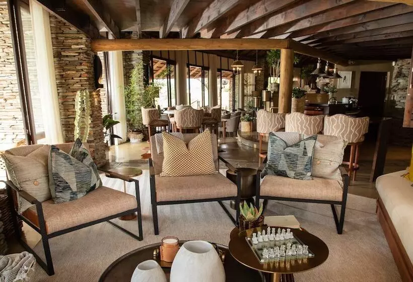 ホテル Makanyi Private Game Lodge
