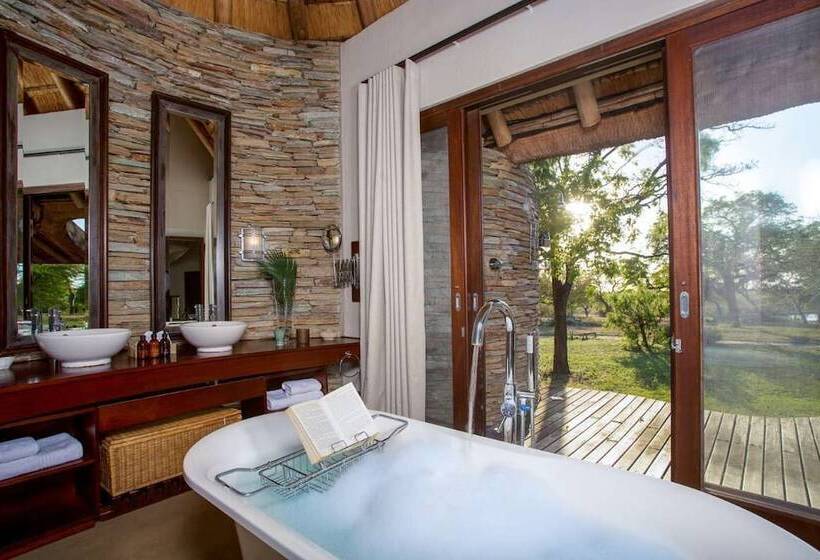 호텔 Makanyi Private Game Lodge