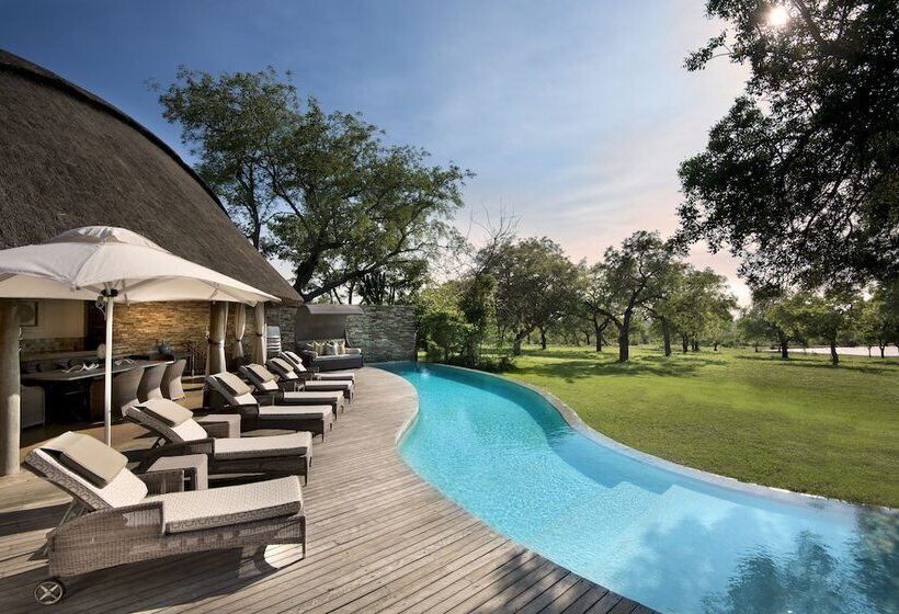 호텔 Makanyi Private Game Lodge