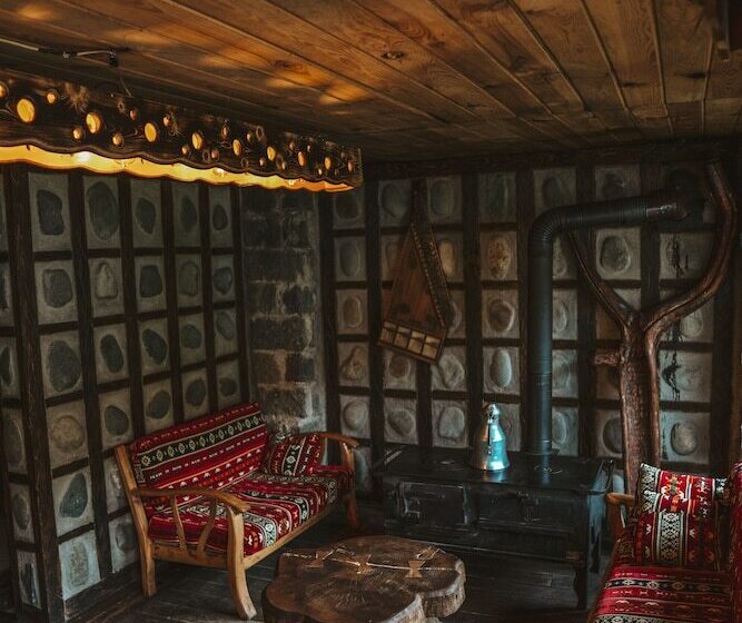 فندق Moromu Dag Evleri