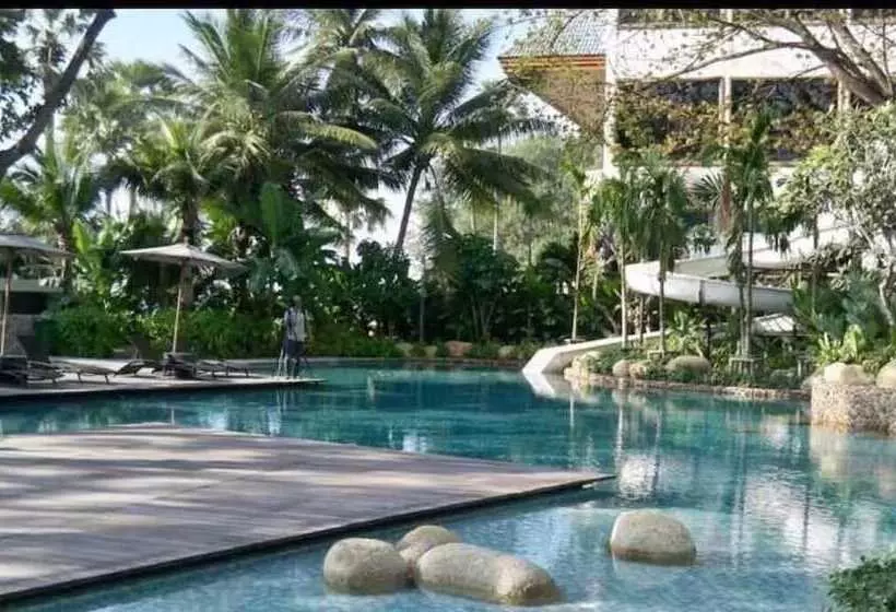 Hotelli Northpoint Pattaya With Sea View