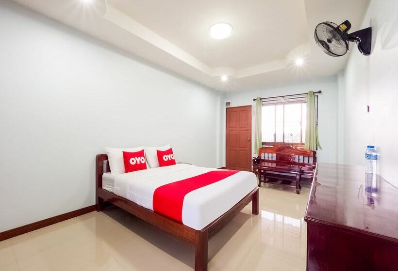 هتل Oyo 1087 Udom Khomkham Apartment