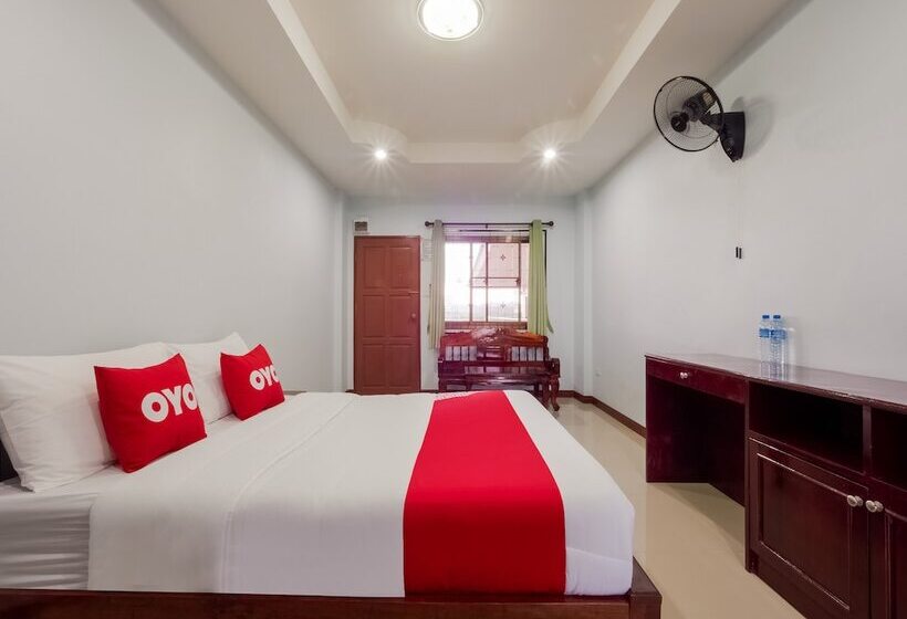 هتل Oyo 1087 Udom Khomkham Apartment