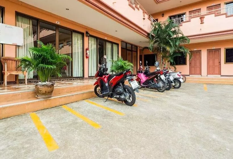 ホテル Oyo 1087 Udom Khomkham Apartment