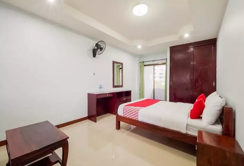 ホテル Oyo 1087 Udom Khomkham Apartment