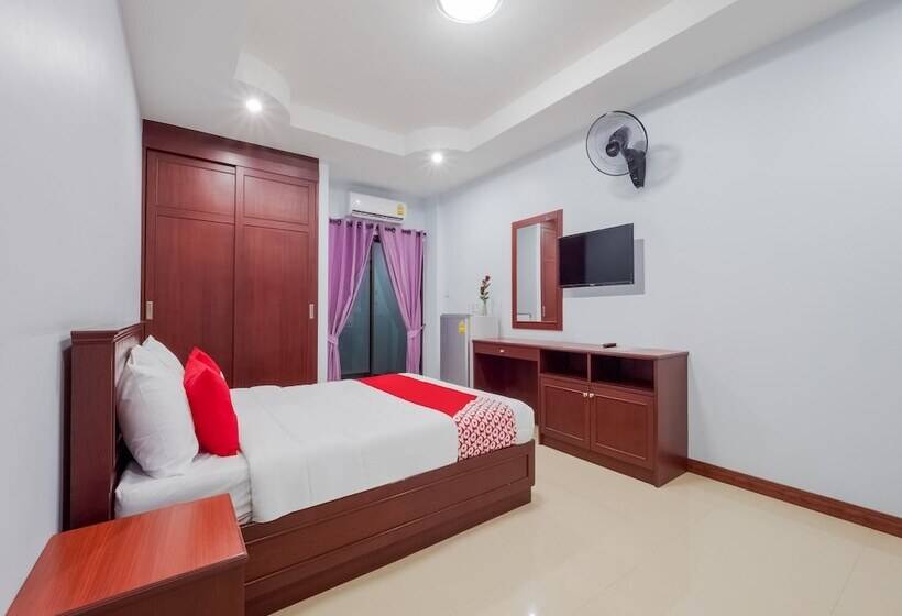 هتل Oyo 1087 Udom Khomkham Apartment