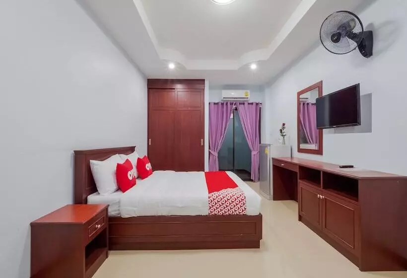 ホテル Oyo 1087 Udom Khomkham Apartment