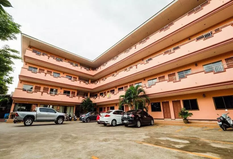 ホテル Oyo 1087 Udom Khomkham Apartment