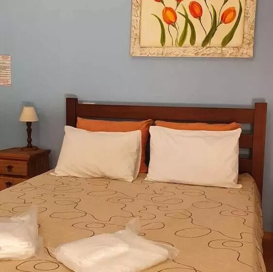 Hotelli Cachoeira Dos Luis Parque E Pousada