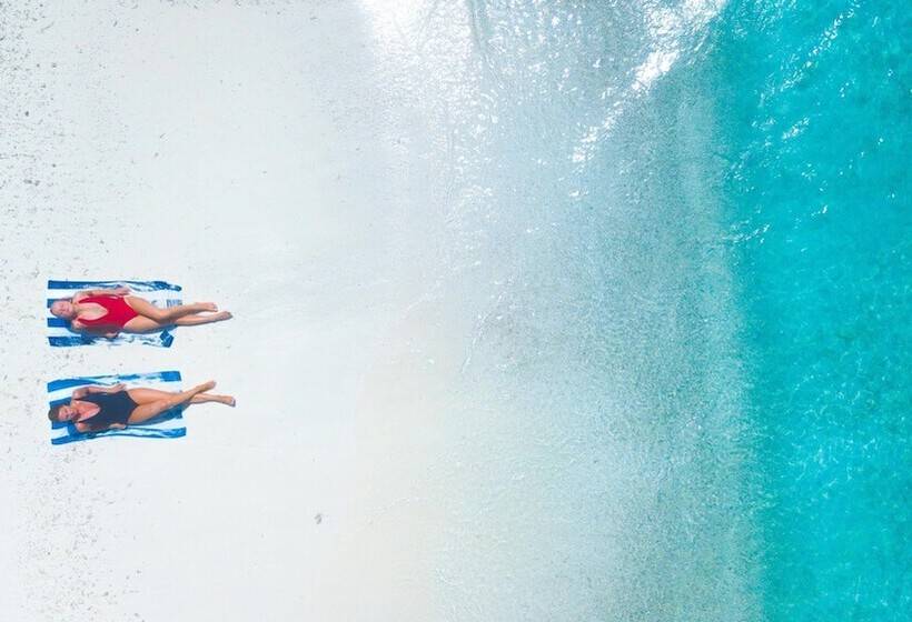 هتل Akasha Beach Maafushi