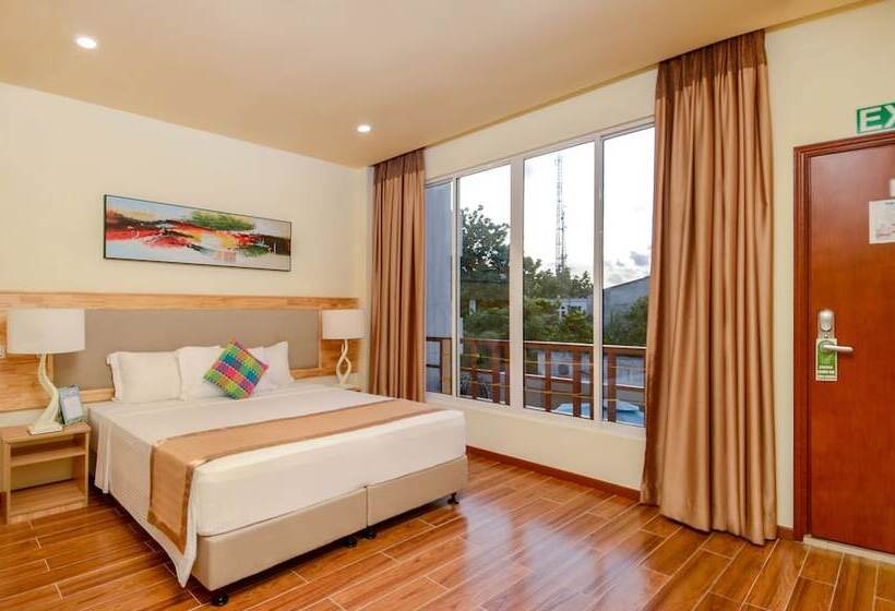 هتل Akasha Beach Maafushi