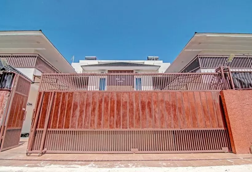 Hotelli R&s Living Residence By Reddoorz