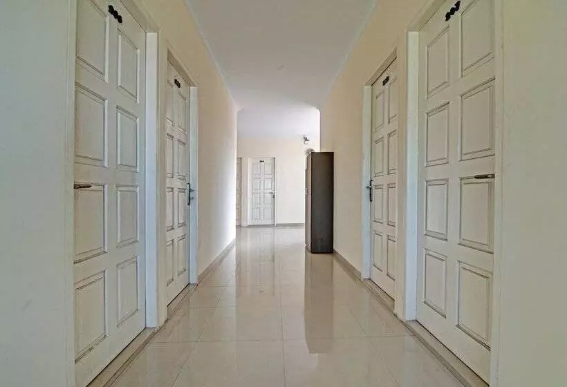 Hotelli R&s Living Residence By Reddoorz