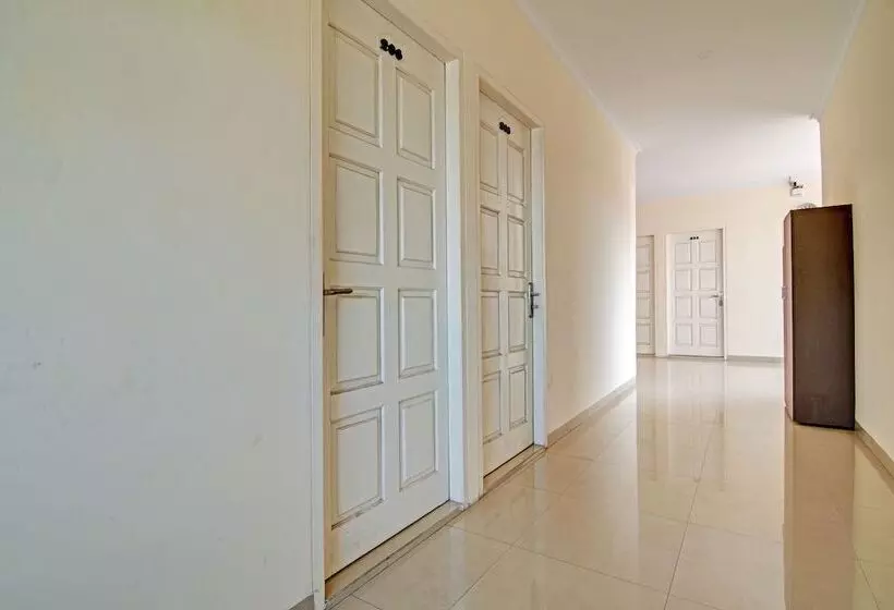 Hotelli R&s Living Residence By Reddoorz