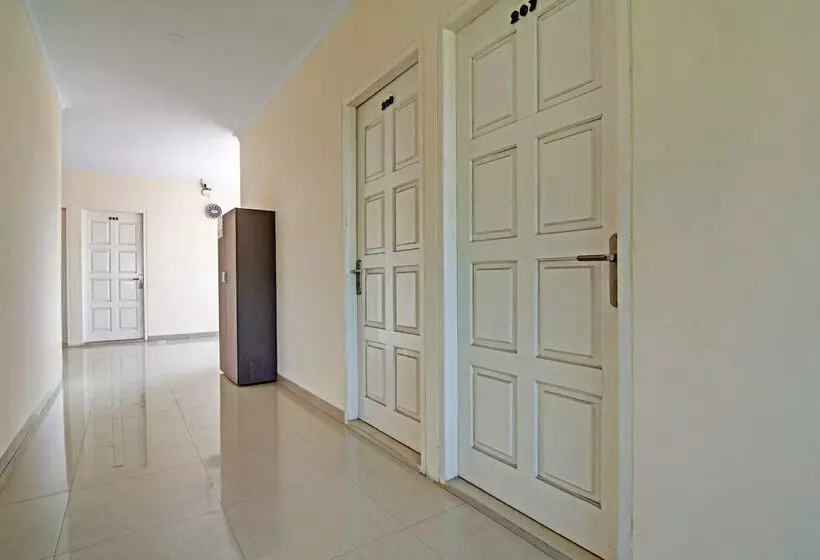 Hotelli R&s Living Residence By Reddoorz