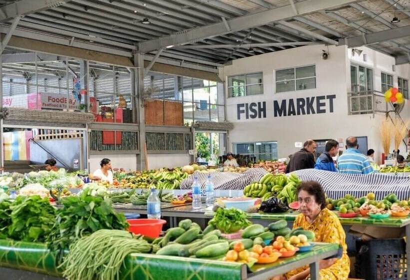 Otel Sailors Beach Fiji