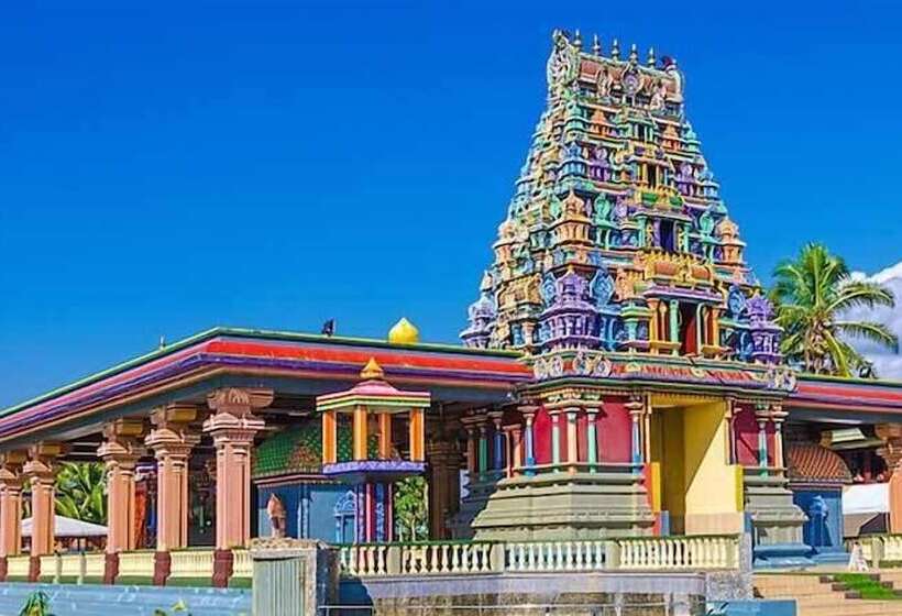 Otel Sailors Beach Fiji