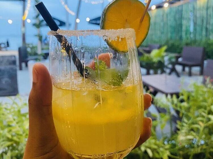 Otel Sailors Beach Fiji