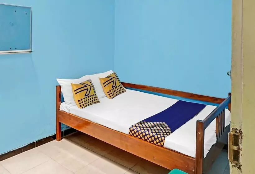 ホテル Sekar Guest House Jember By Oyo