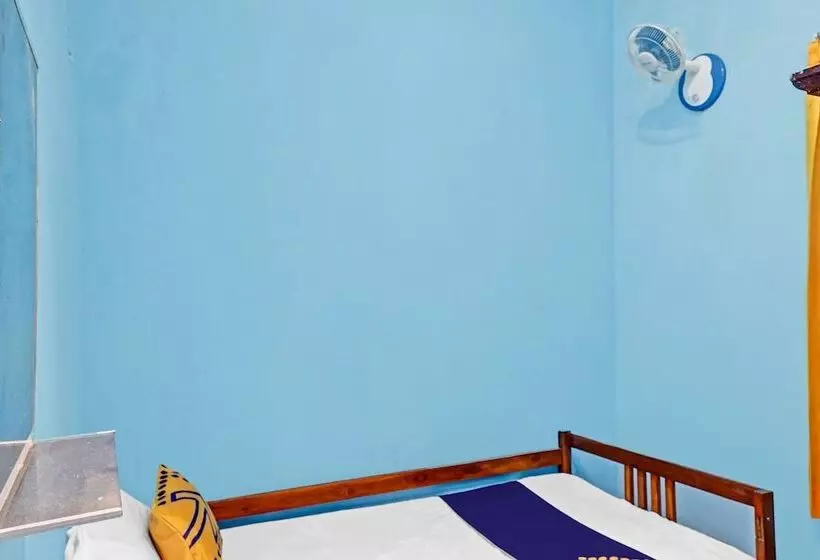 ホテル Sekar Guest House Jember By Oyo