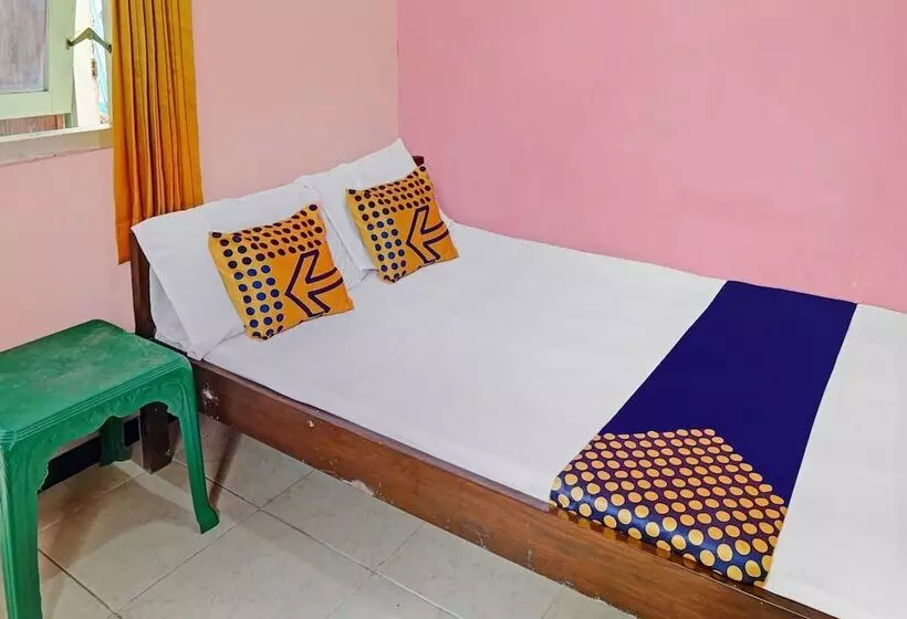 ホテル Sekar Guest House Jember By Oyo