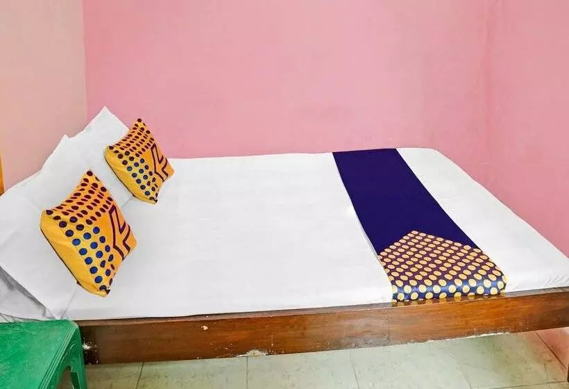ホテル Sekar Guest House Jember By Oyo