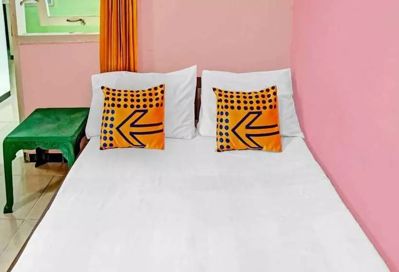 ホテル Sekar Guest House Jember By Oyo