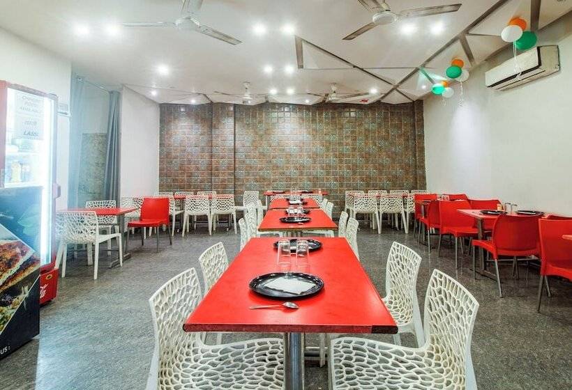 Hotel Treebo Shree Anand Dham, Vrindavan