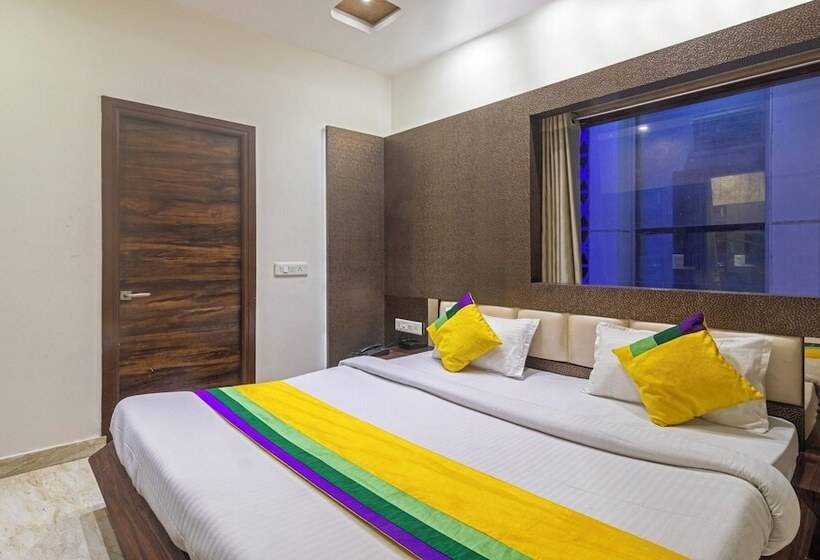 Hotel Treebo Shree Anand Dham, Vrindavan