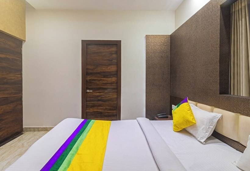 Hotel Treebo Shree Anand Dham, Vrindavan