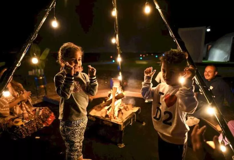 Hotelli Siniya Island Resorts