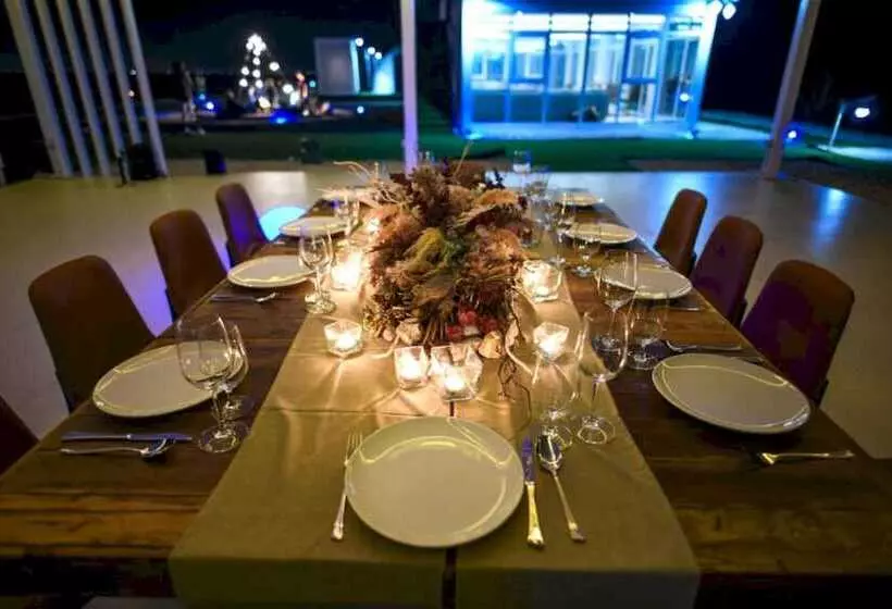 Hotelli Siniya Island Resorts