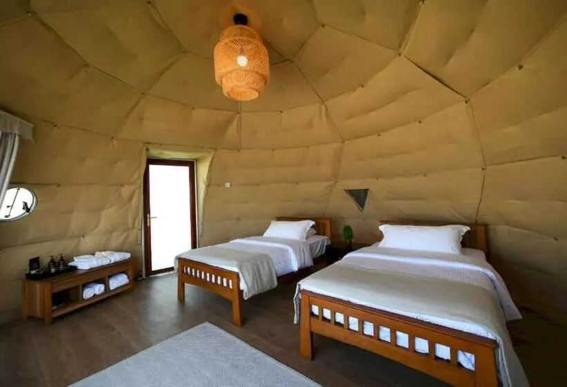 Hotelli Siniya Island Resorts