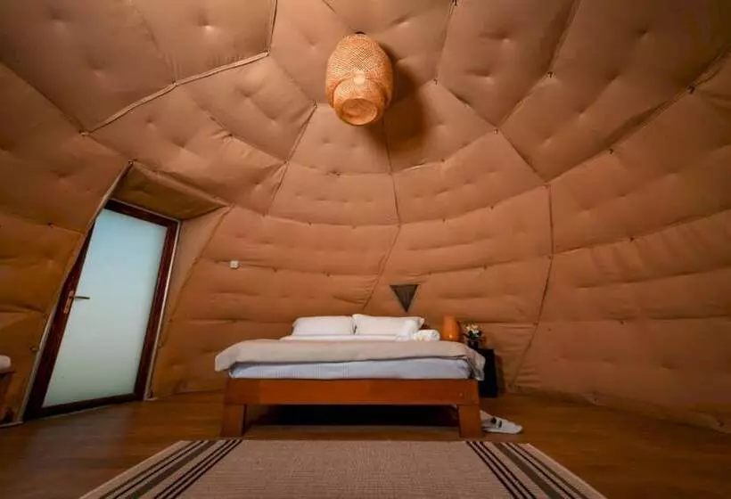 Hotelli Siniya Island Resorts