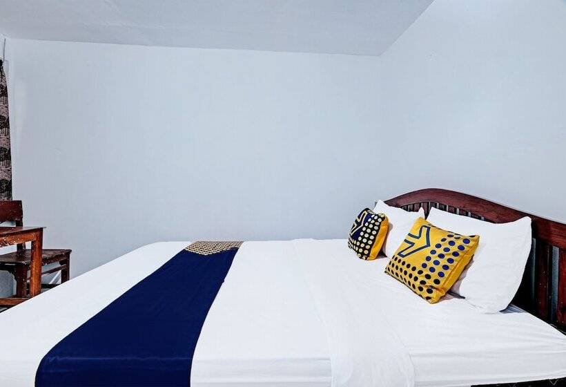 Hotel Spot On Joglo Doyong Homestay Syariah