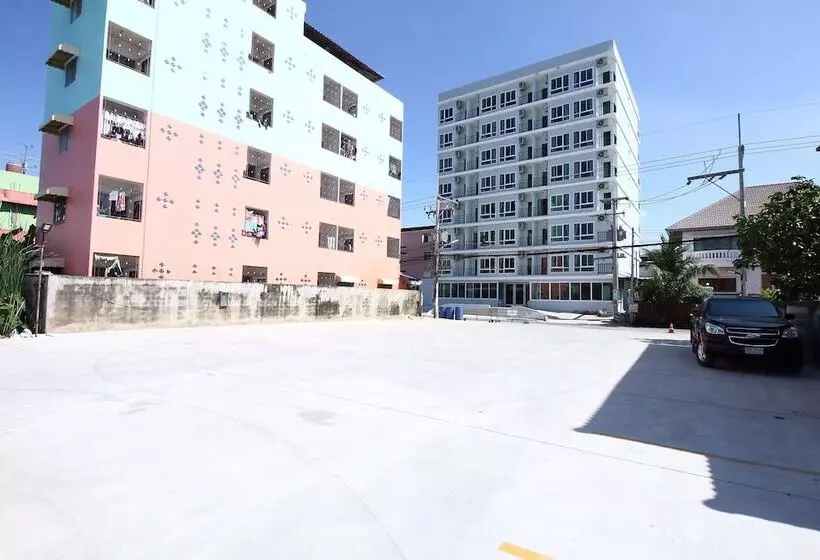 ホテル Tara Residence By Oyo Rooms