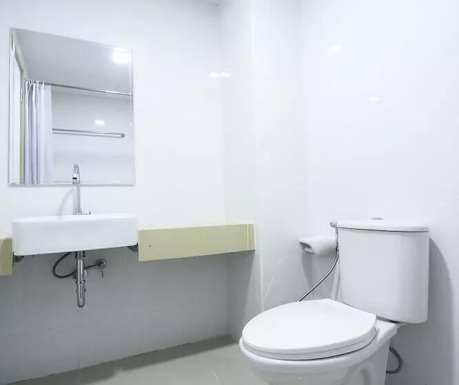 ホテル Tara Residence By Oyo Rooms