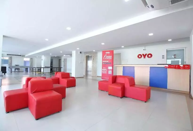 ホテル Tara Residence By Oyo Rooms