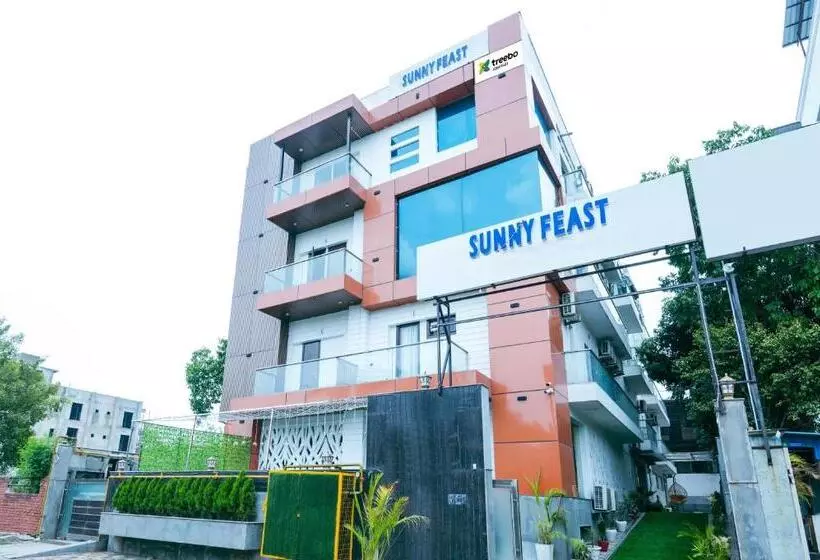 Hotelli Treebo Sunny Feast