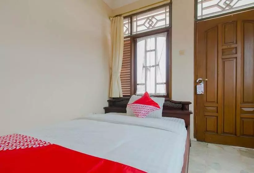 Hotelli Vafa Guesthouse