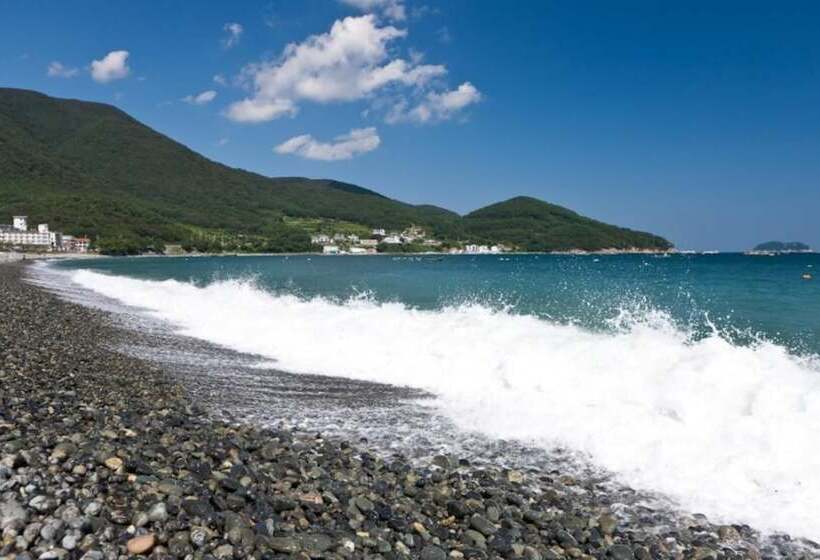 Geojedo New Happiness Pension