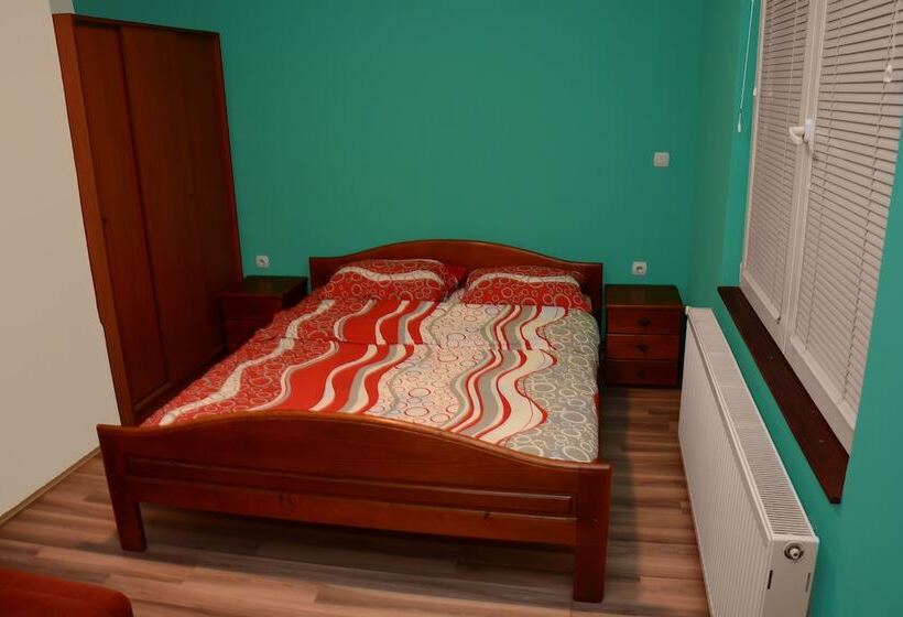 پانسیون Apartments Radovic Kolasin