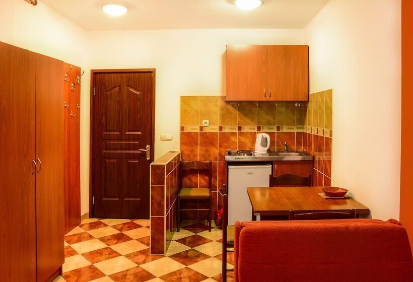 پانسیون Apartments Radovic Kolasin